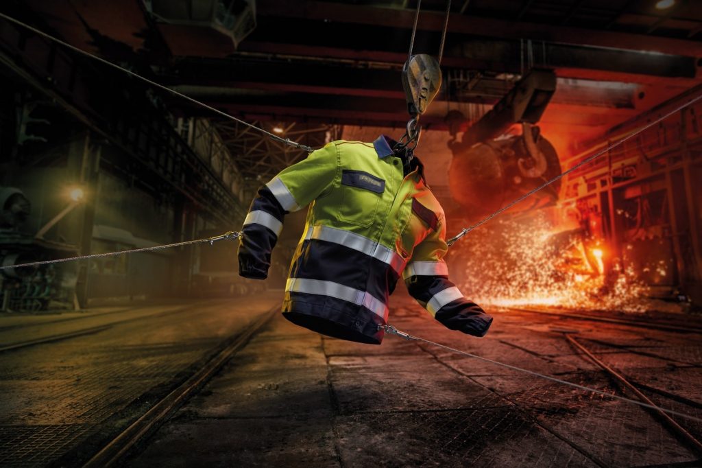 Certified clothing for oil & gas and welding operators: how to choose it
